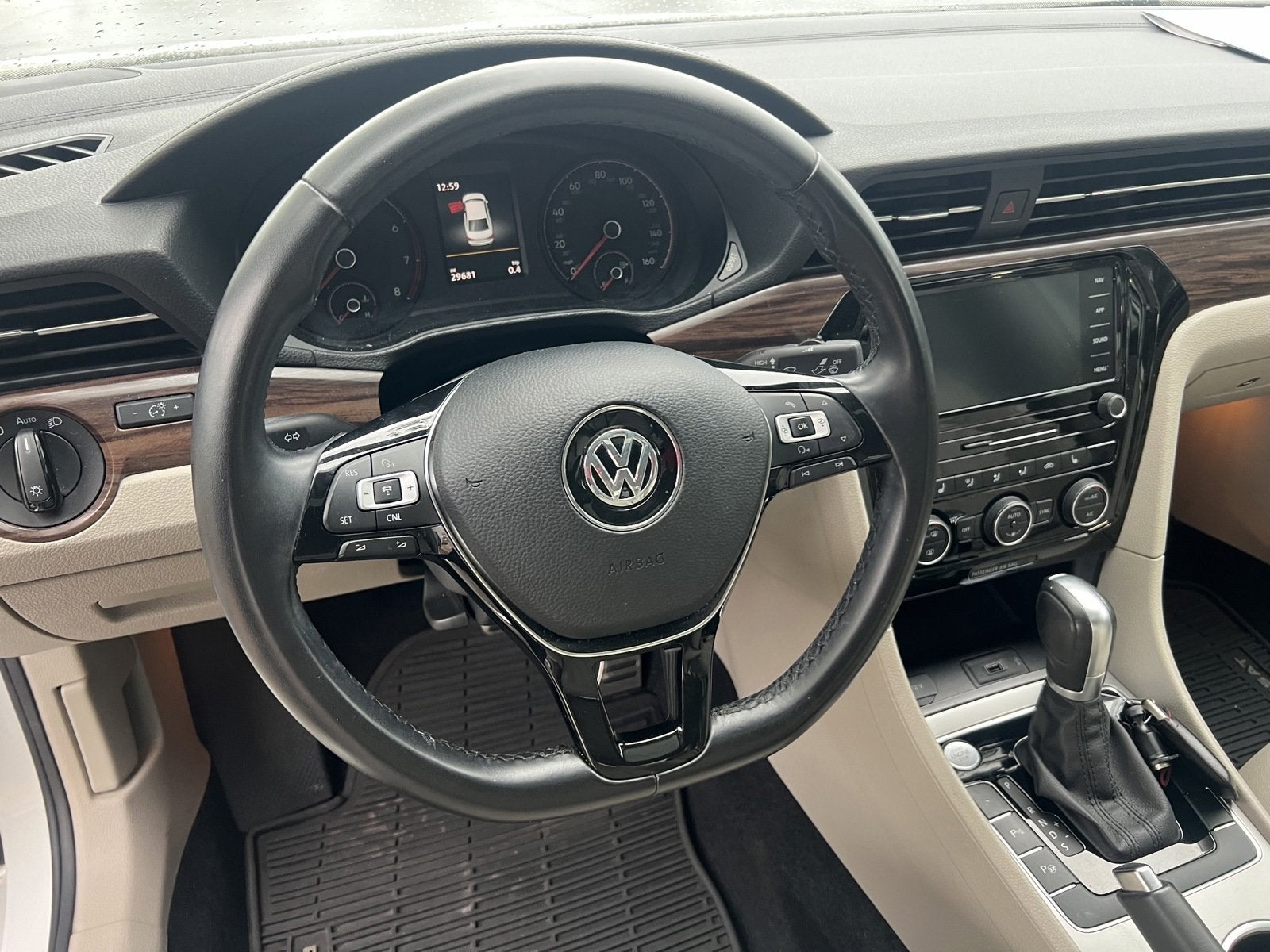 2020 Volkswagen Passat 2.0T SEL
